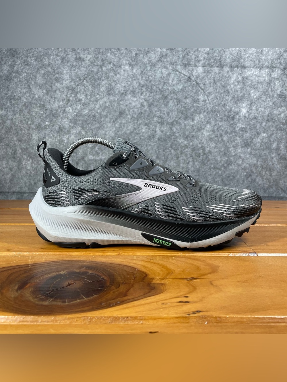 Brooks Ghost Trail Womens Size 9.5 B Gray Black Trail Running Shoes 1204641B037 - Picture 7 of 16